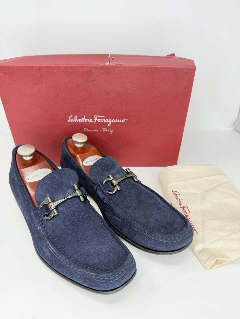 Salvatore Ferragamo Gancini Loafers Men’s 9 D Navy Blue Suede Made in Italy